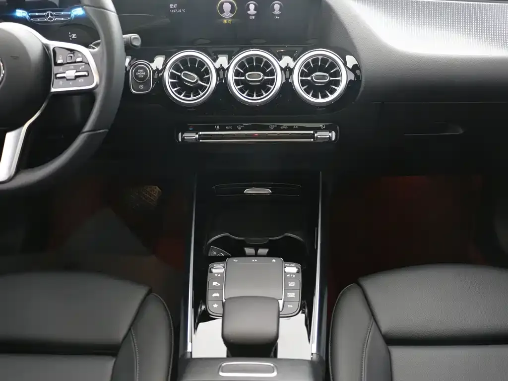 Mercedes-Benz GLA — фото 5