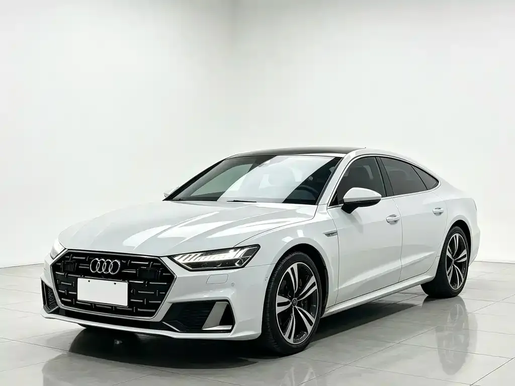 Audi A7L — фото 1