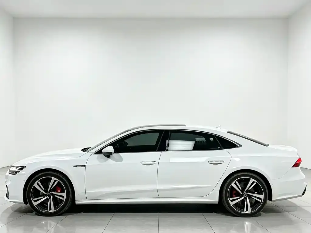 Audi A7L — фото 2