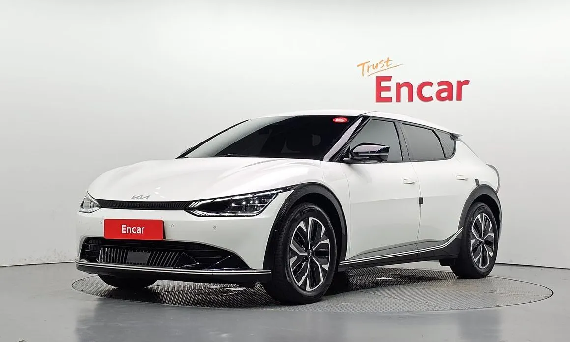 Kia EV6 — фото 1