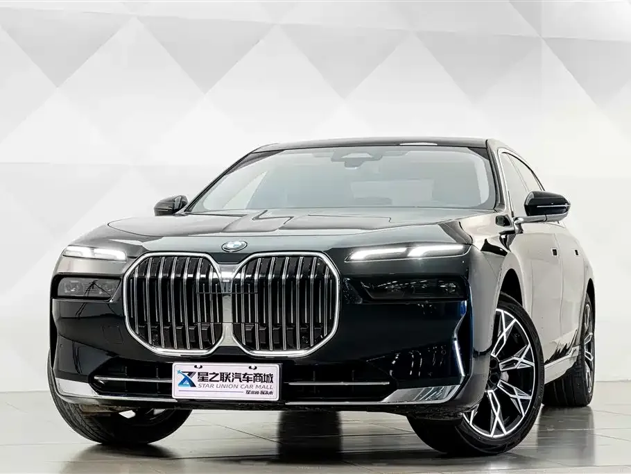 BMW 7 Series — фото 6