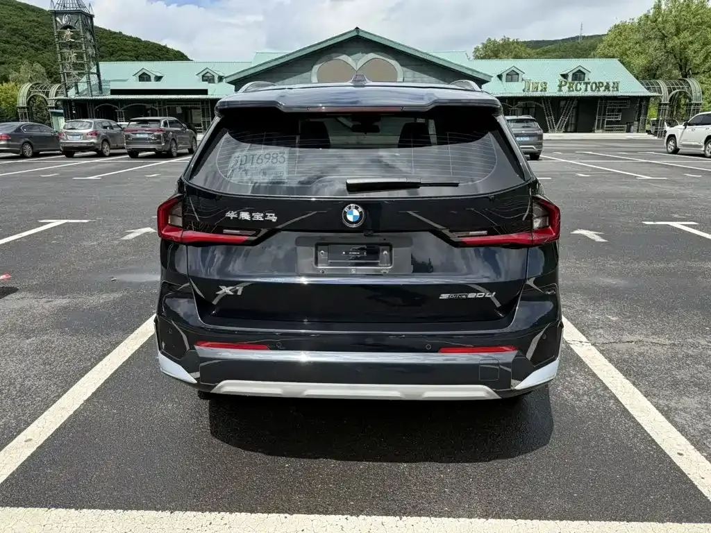 BMW X1 — фото 2