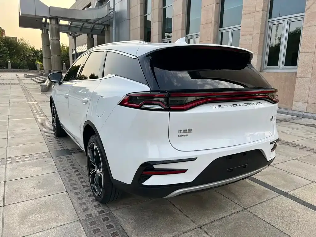 BYD Tang New Energy — фото 2
