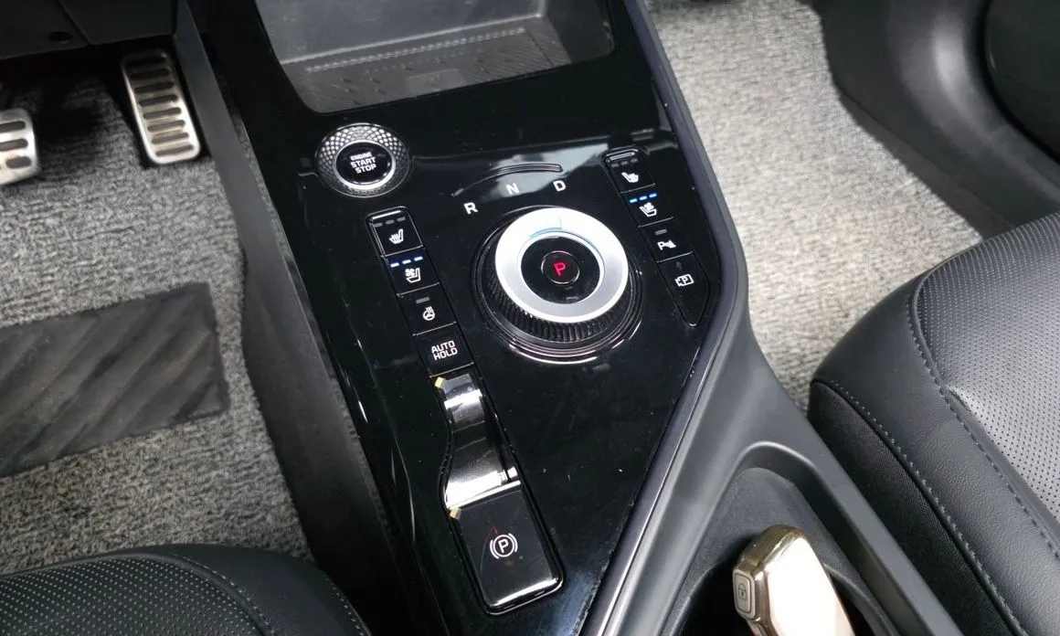 Kia Niro — фото 10