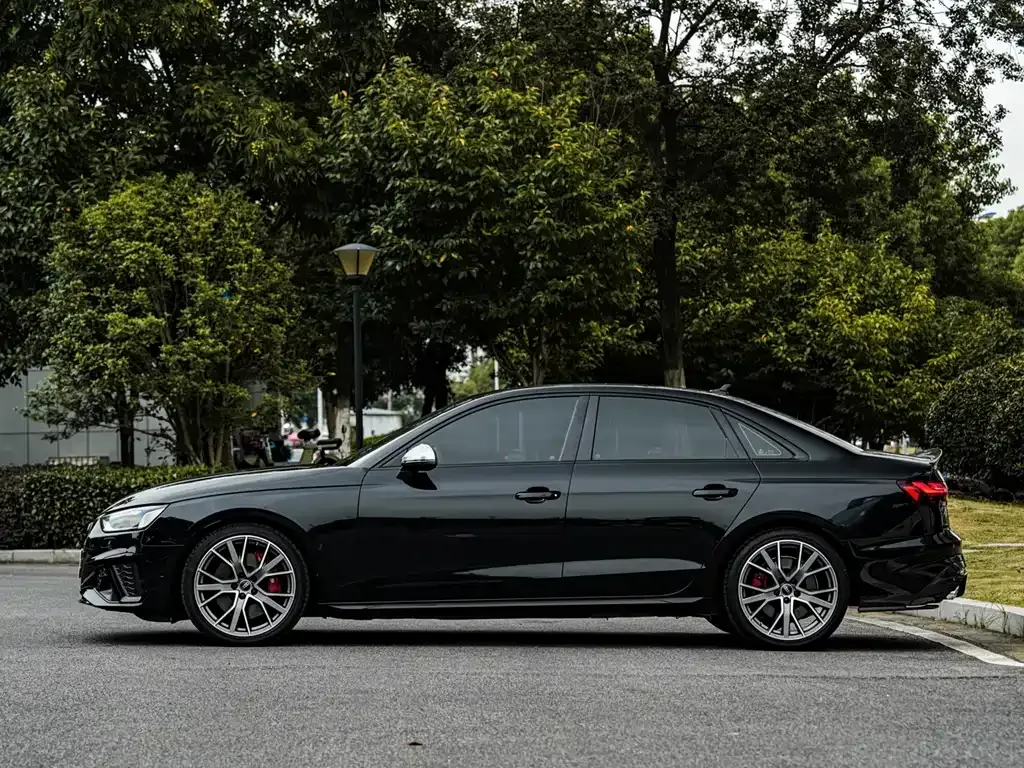 Audi S4 — фото 10