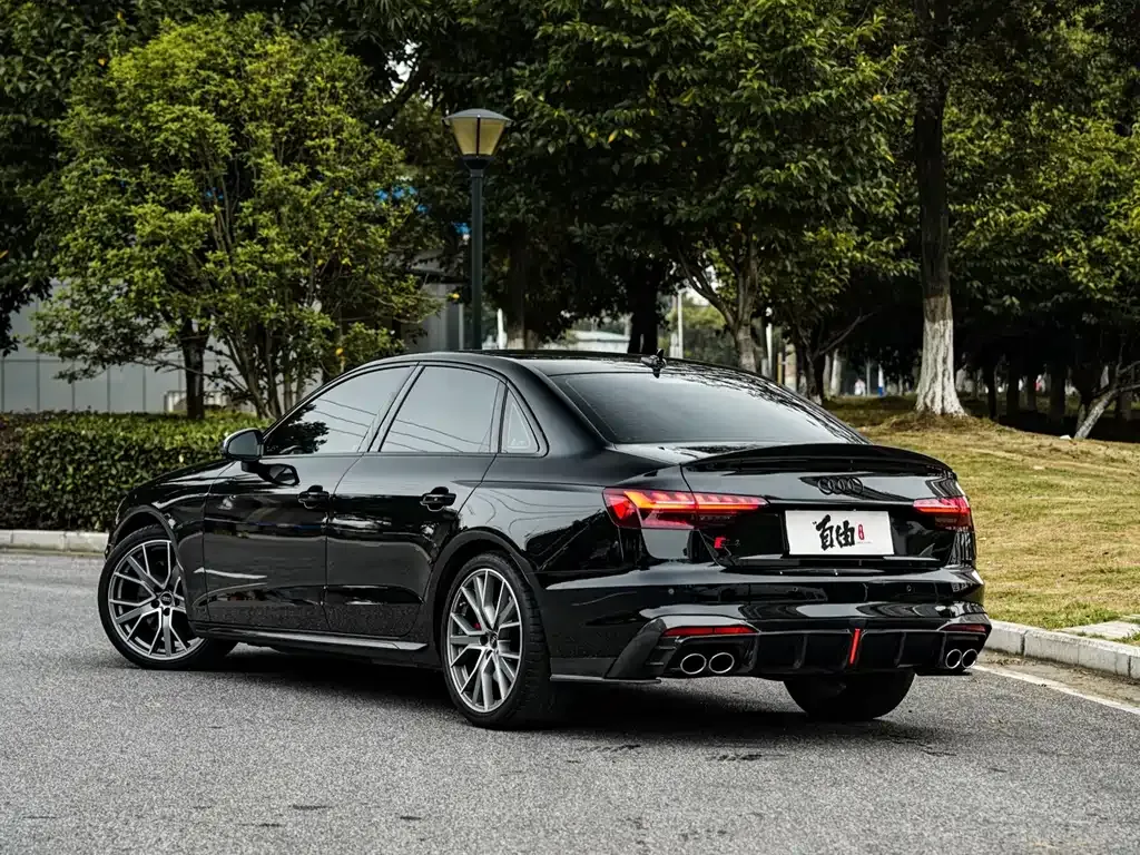 Audi S4 — фото 9