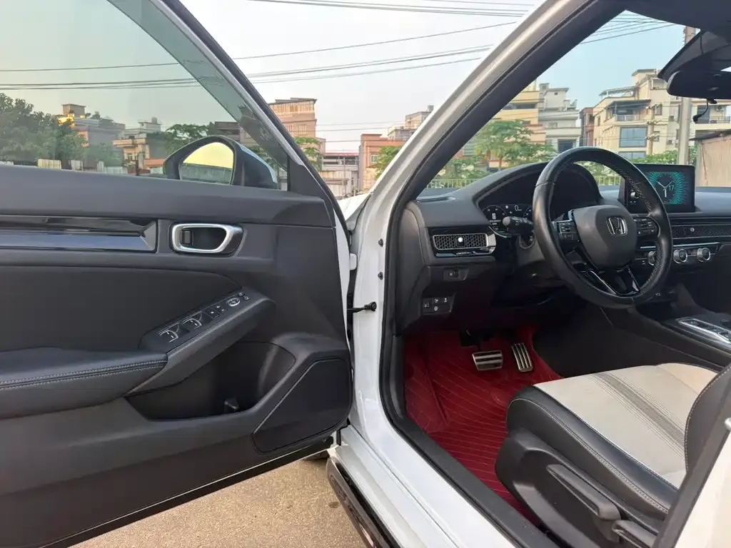 Honda Civic — фото 10
