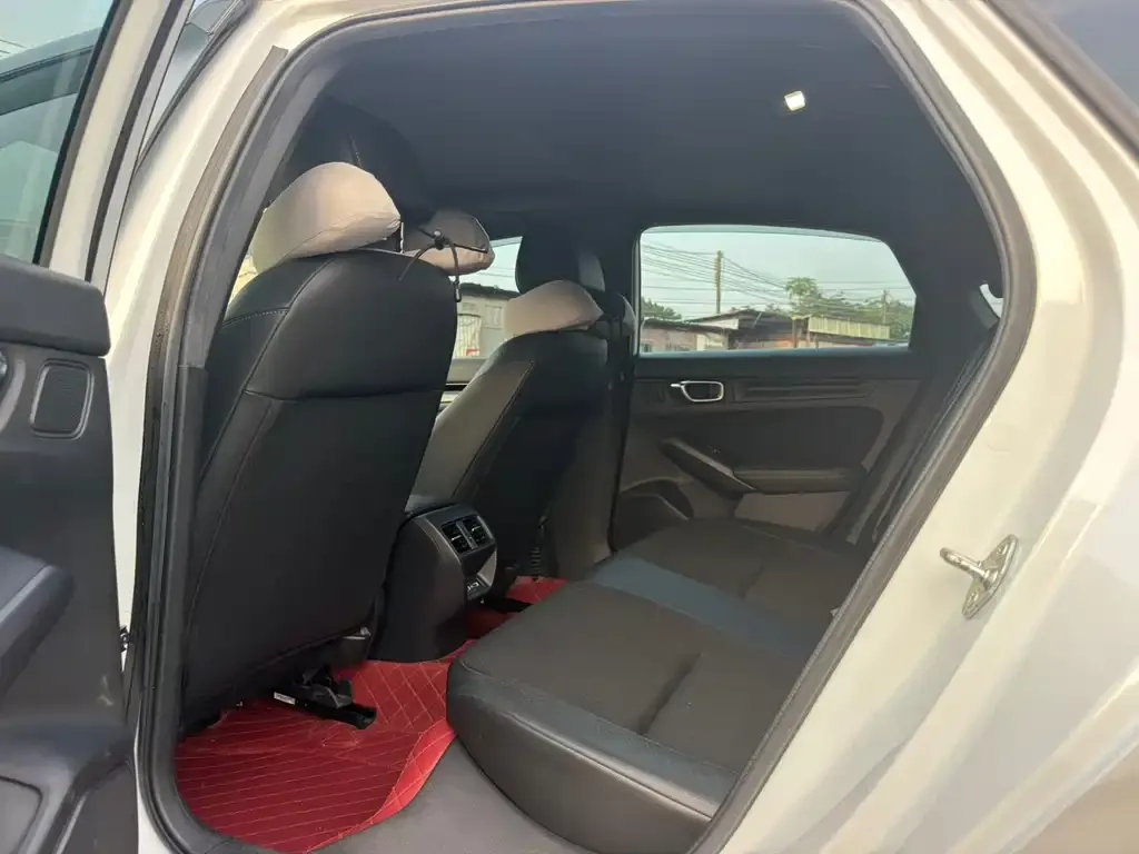 Honda Civic — фото 8