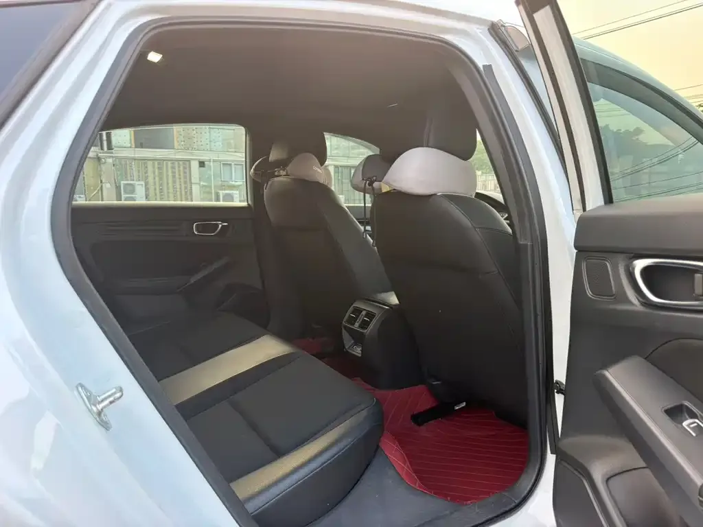 Honda Civic — фото 7