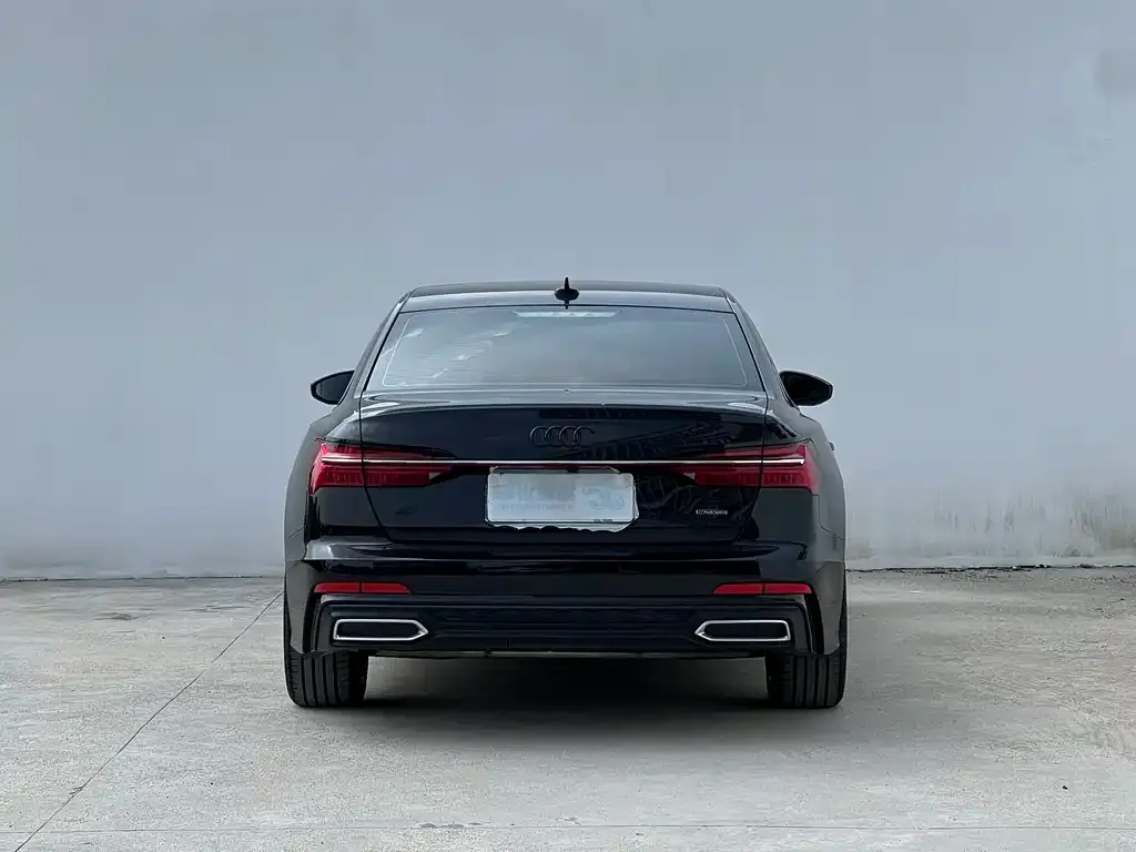 Audi A6L — фото 9