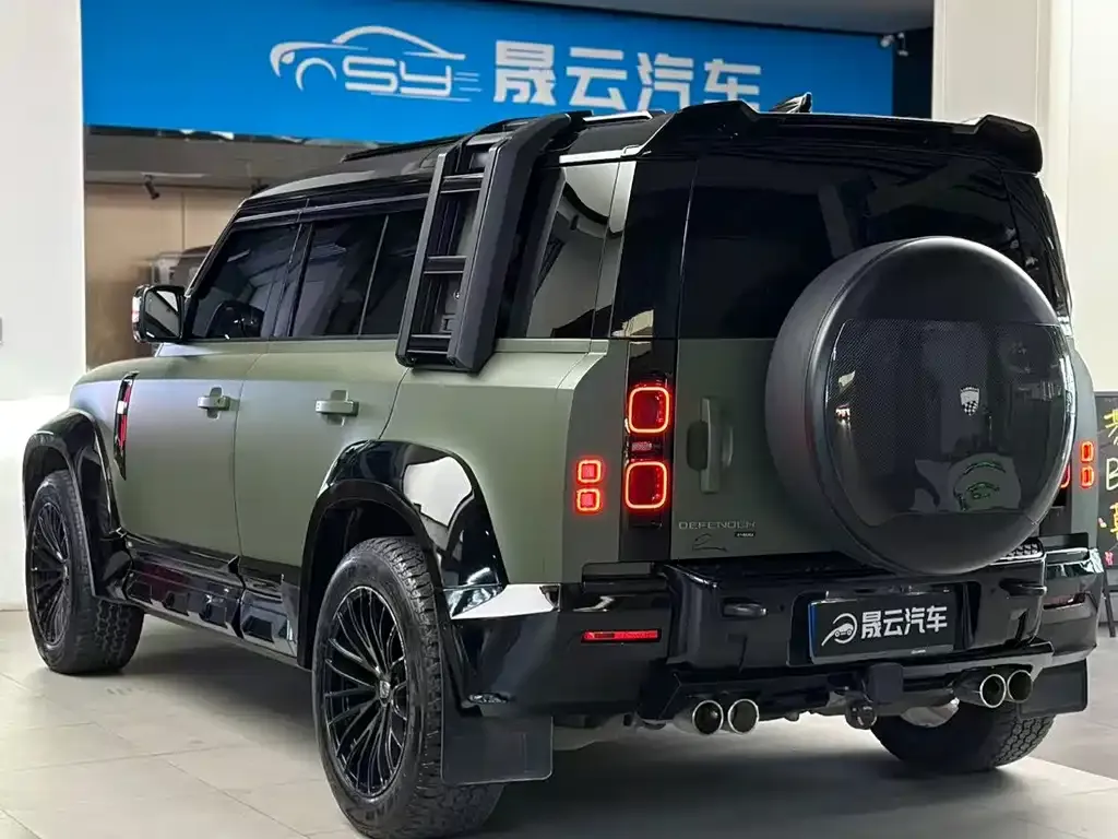 Land Rover Defender — фото 2