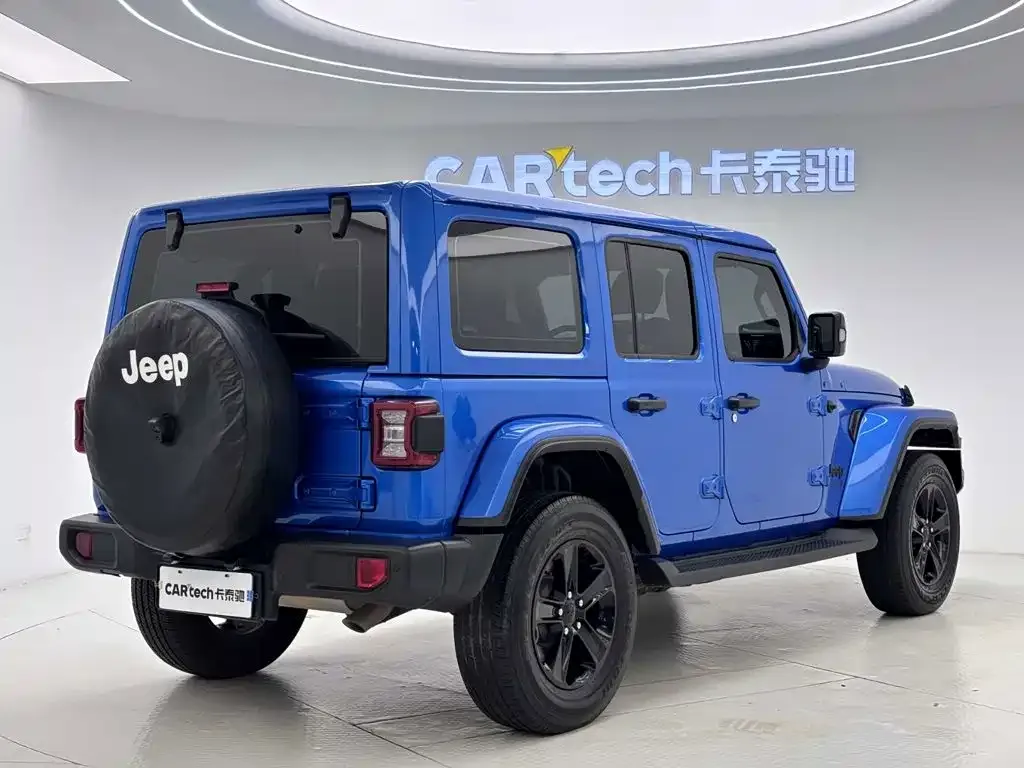 Jeep Wrangler — фото 4