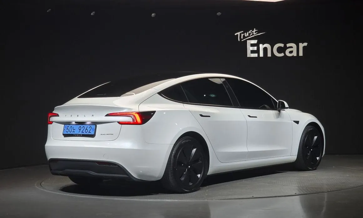 Tesla Model 3 — фото 3