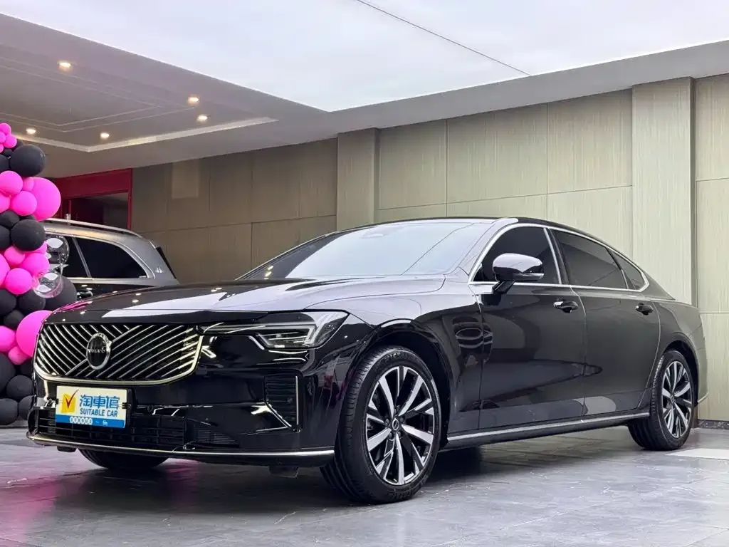 Volvo S90 — фото 1