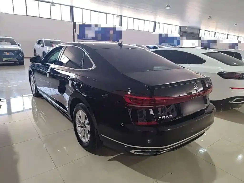 Volkswagen Passat — фото 7