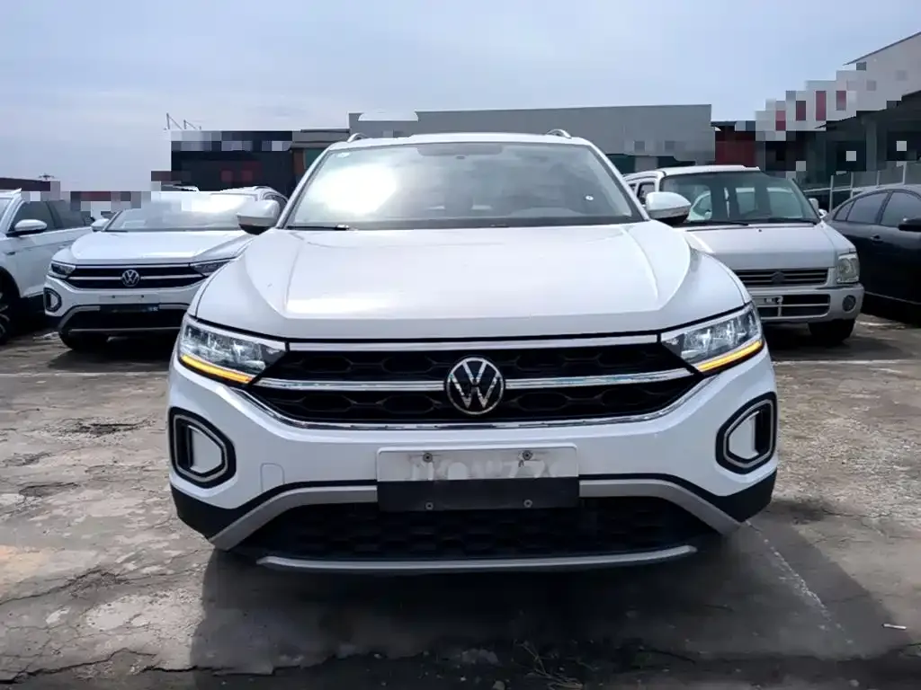 Volkswagen T-Roc — фото 2