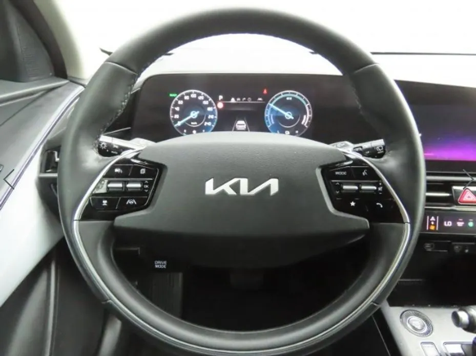 Kia Niro — фото 9