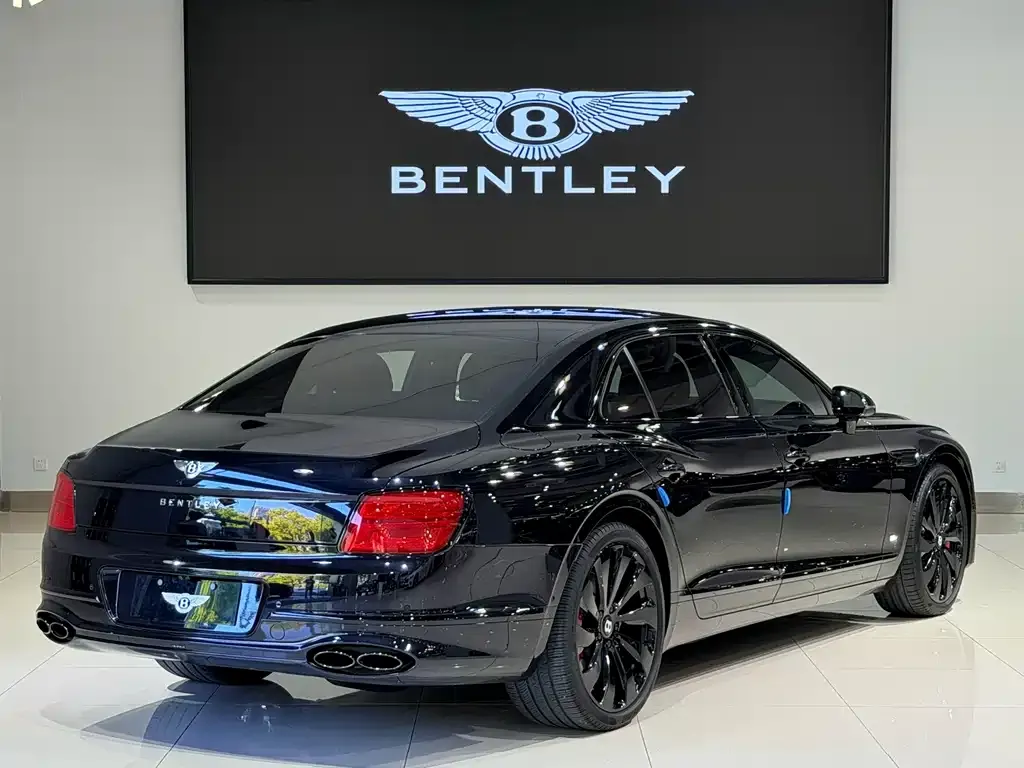Bentley Flying Spur — фото 7