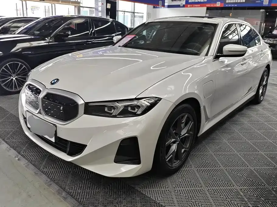 BMW i3 — фото 1