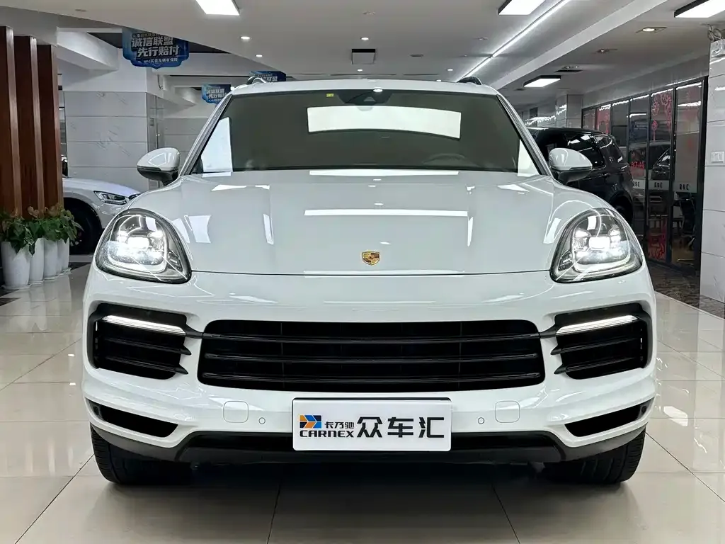 Porsche Cayenne — фото 6