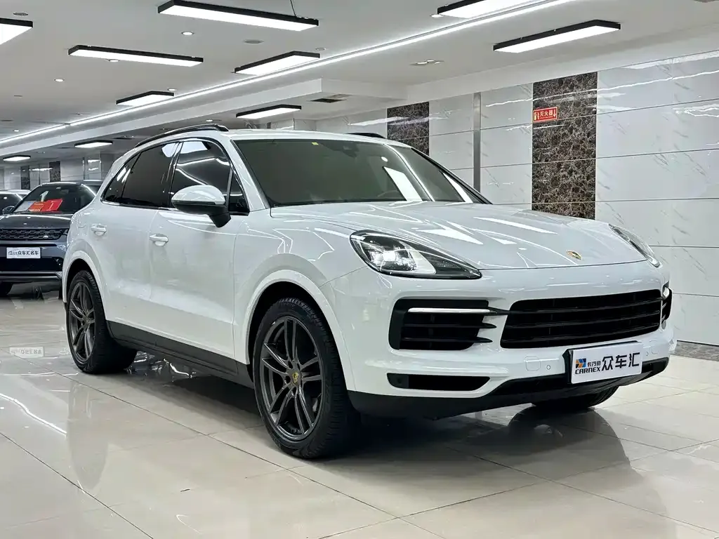 Porsche Cayenne — фото 7