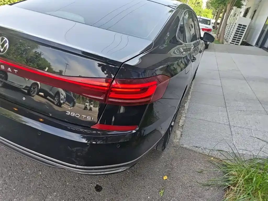 Volkswagen Passat — фото 4