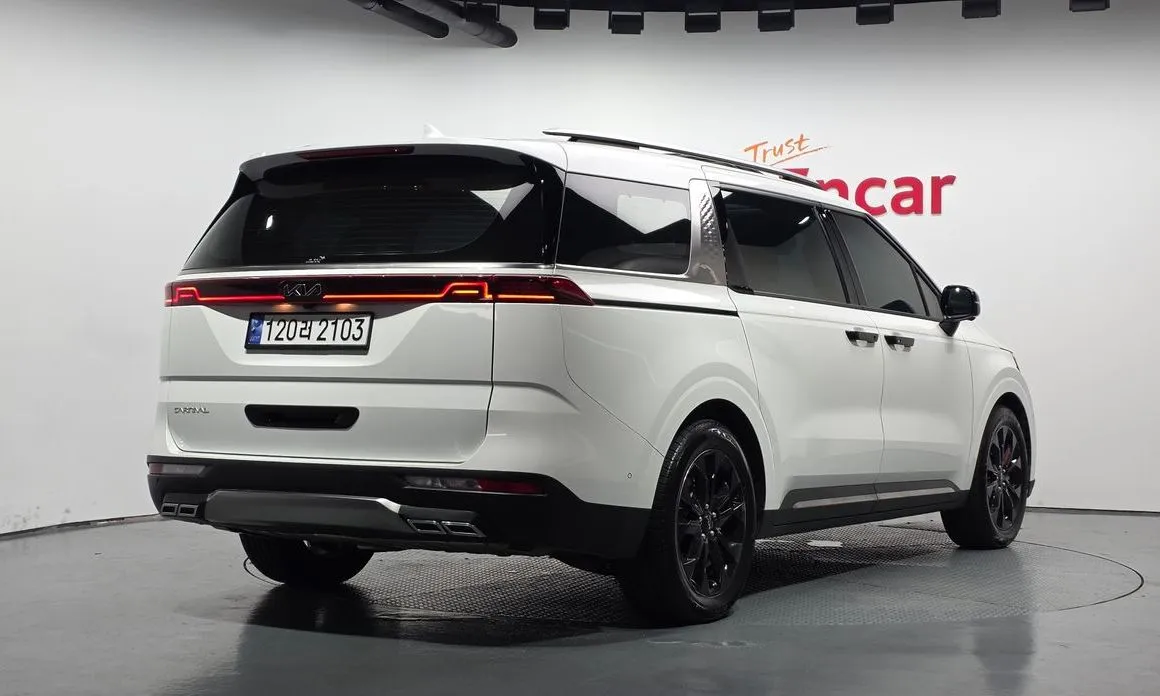 Kia Carnival — фото 2