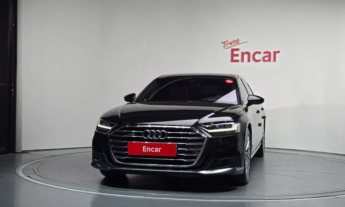 Audi A8 — фото 5