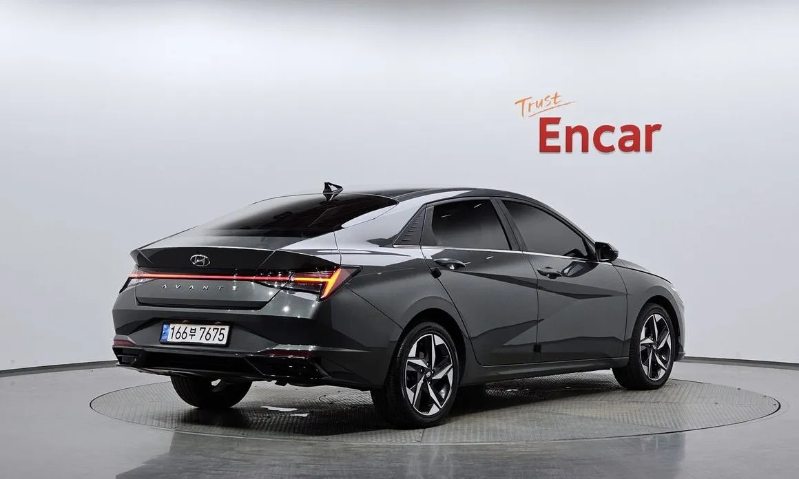 Hyundai AVANTE — фото 4