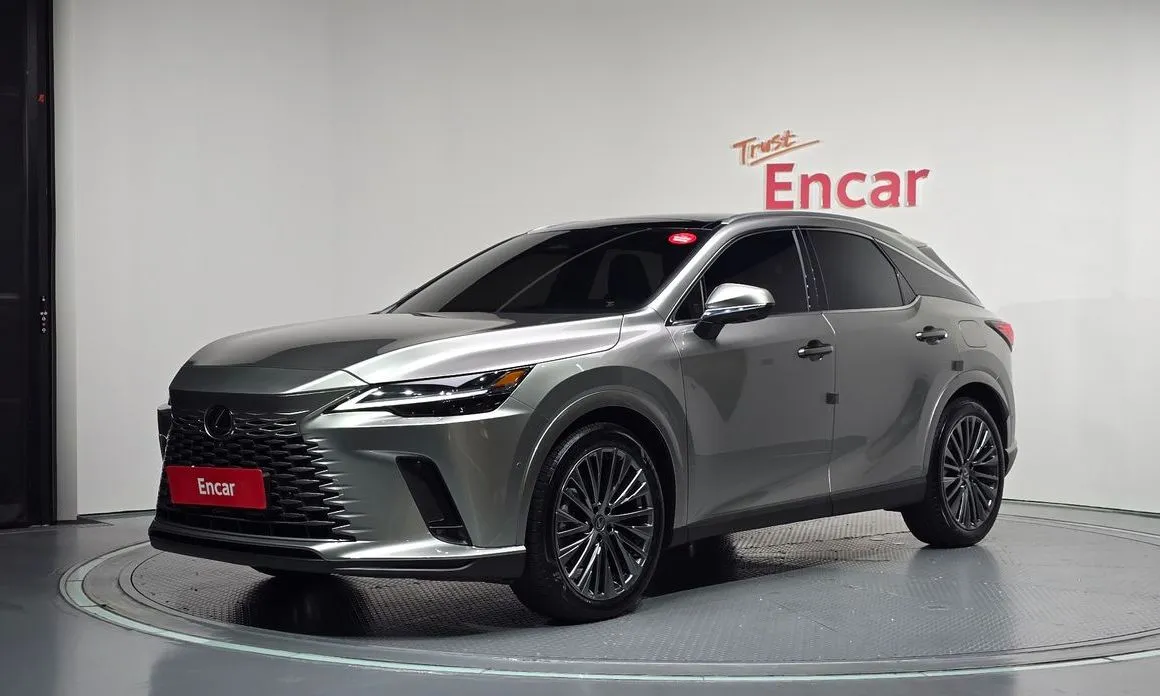 Lexus RX — фото 1