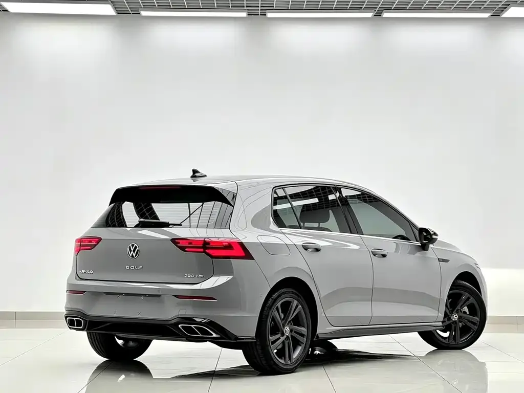 Volkswagen Golf — фото 6