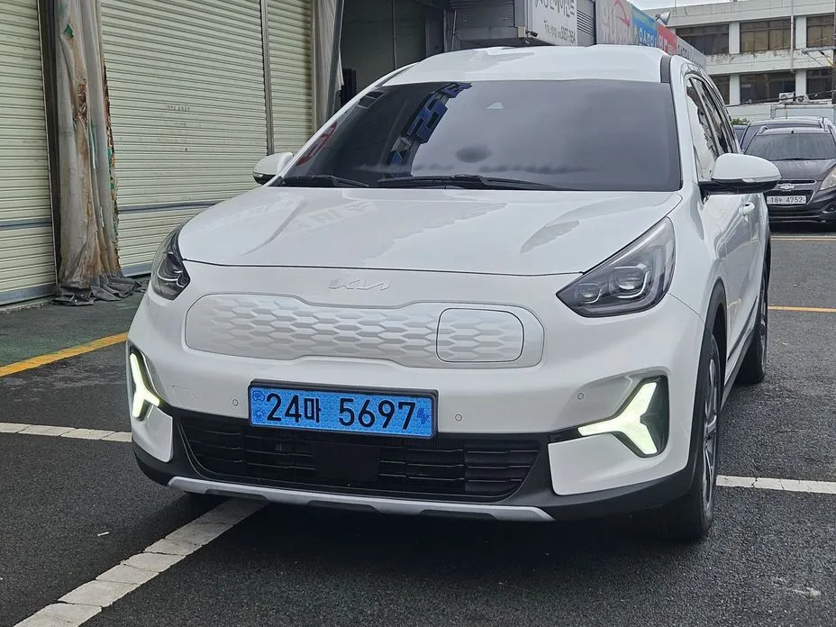 Kia Niro — фото 8