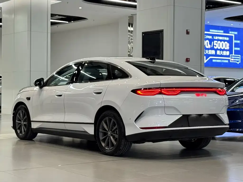 BYD Qin L — фото 3