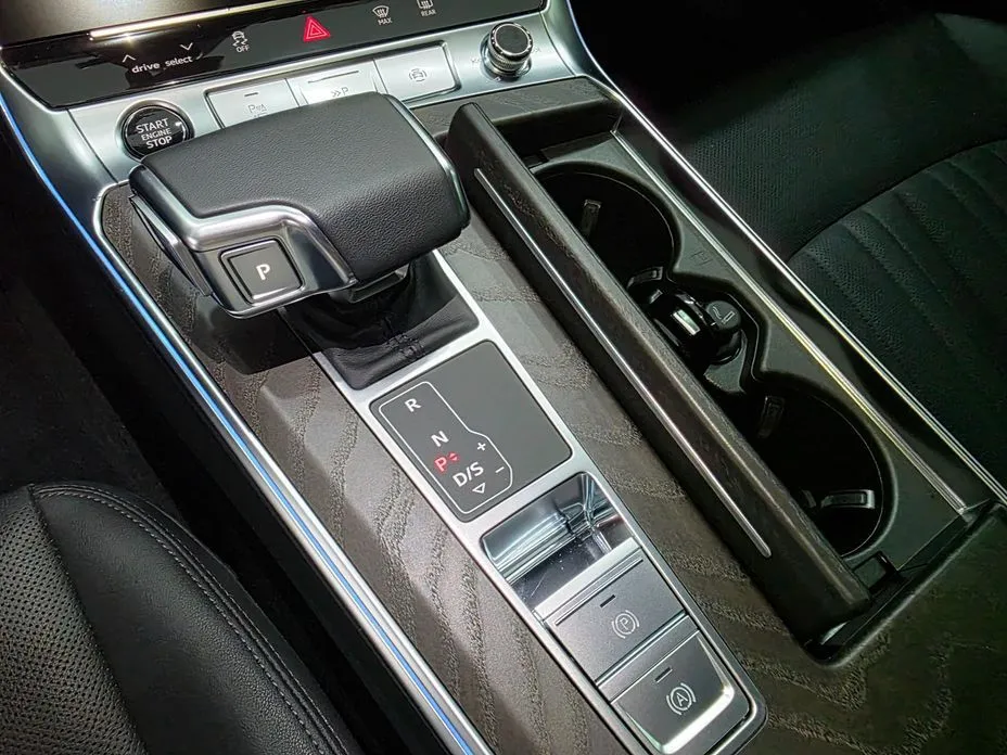 Audi A6 — фото 6
