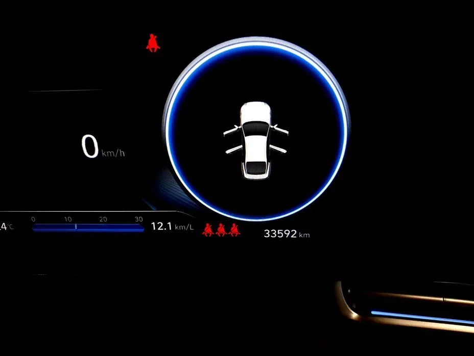 Hyundai AVANTE — фото 2