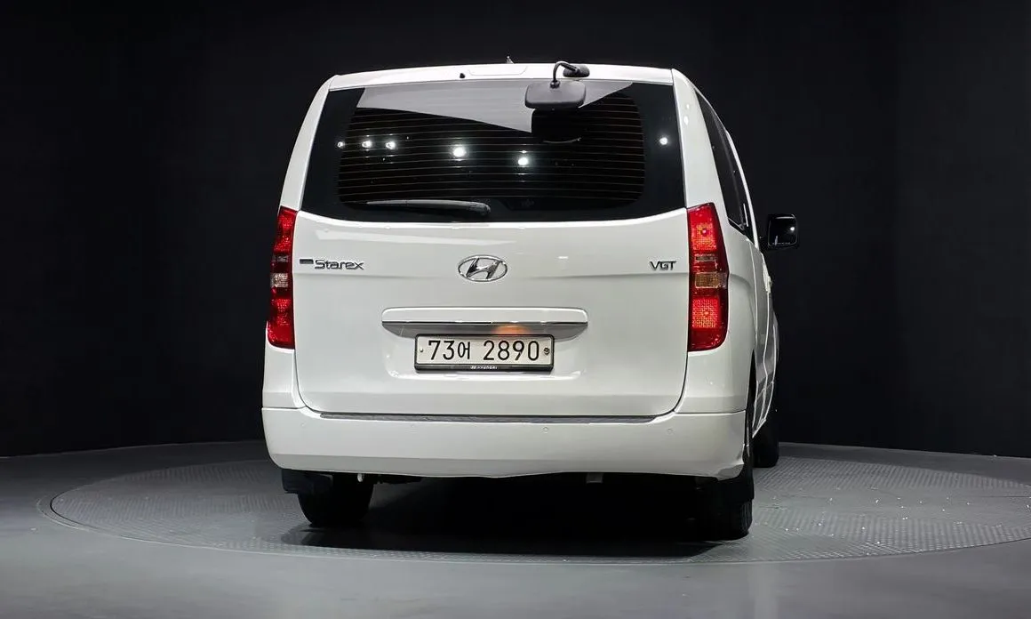 Hyundai Starex — фото 4