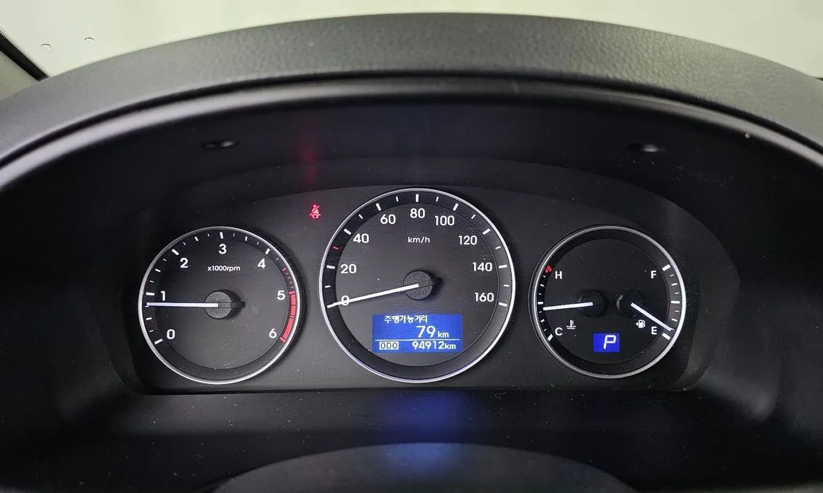 Hyundai Starex — фото 10