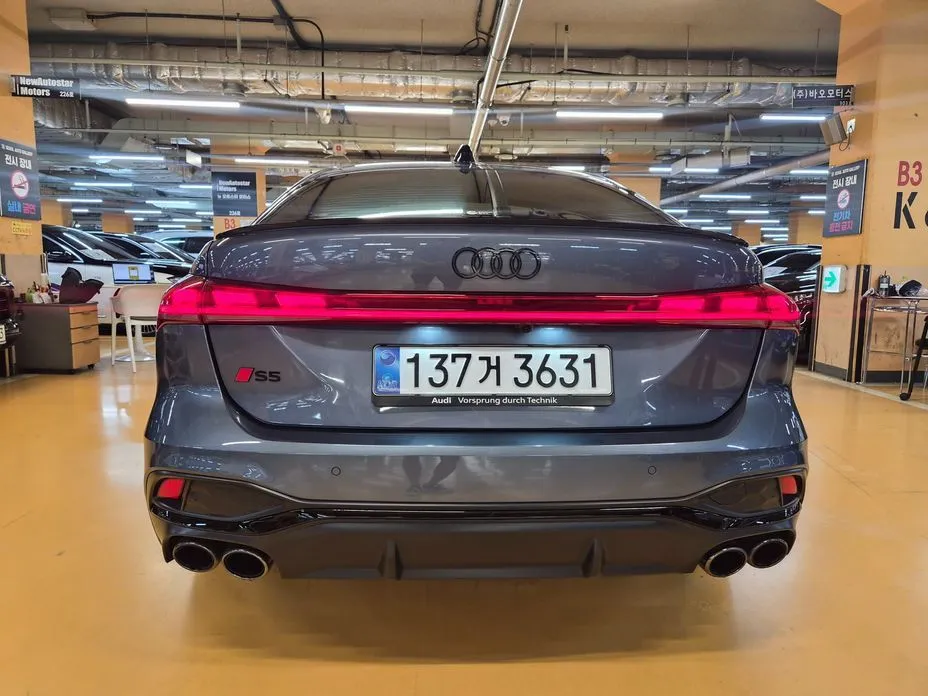 Audi S5 — фото 10