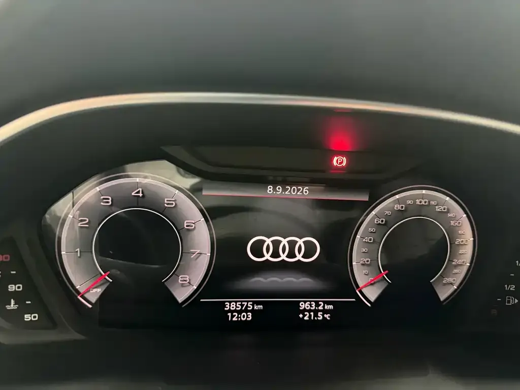 Audi Q3 — фото 6