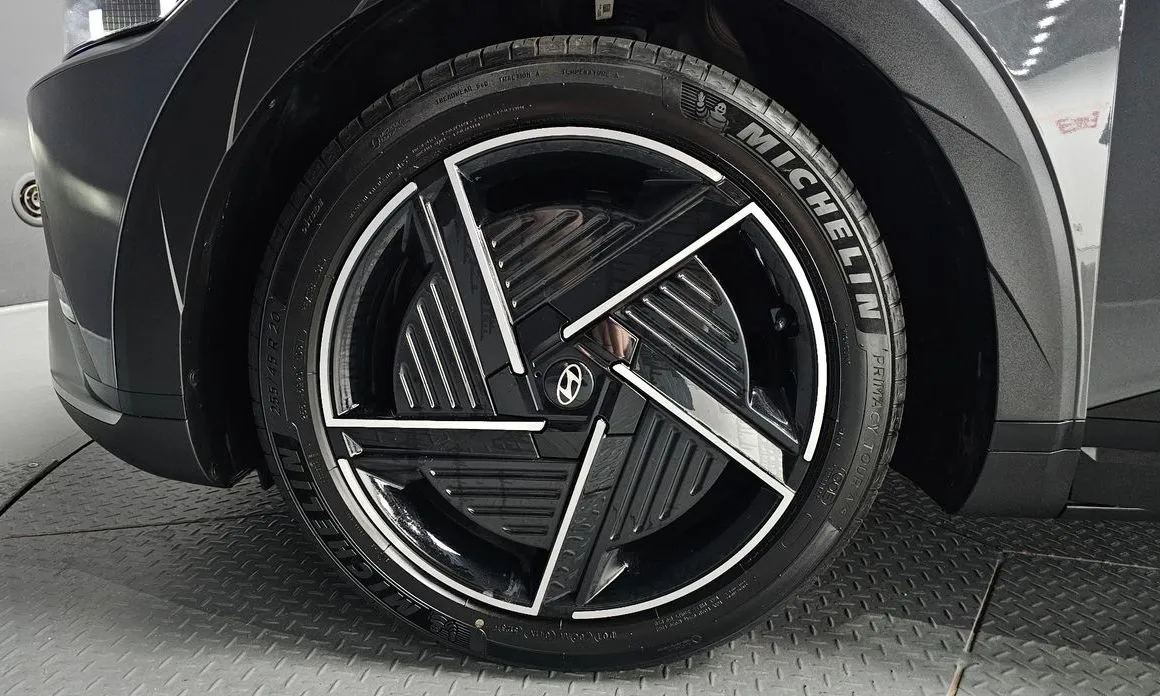 Hyundai Ioniq5 — фото 9