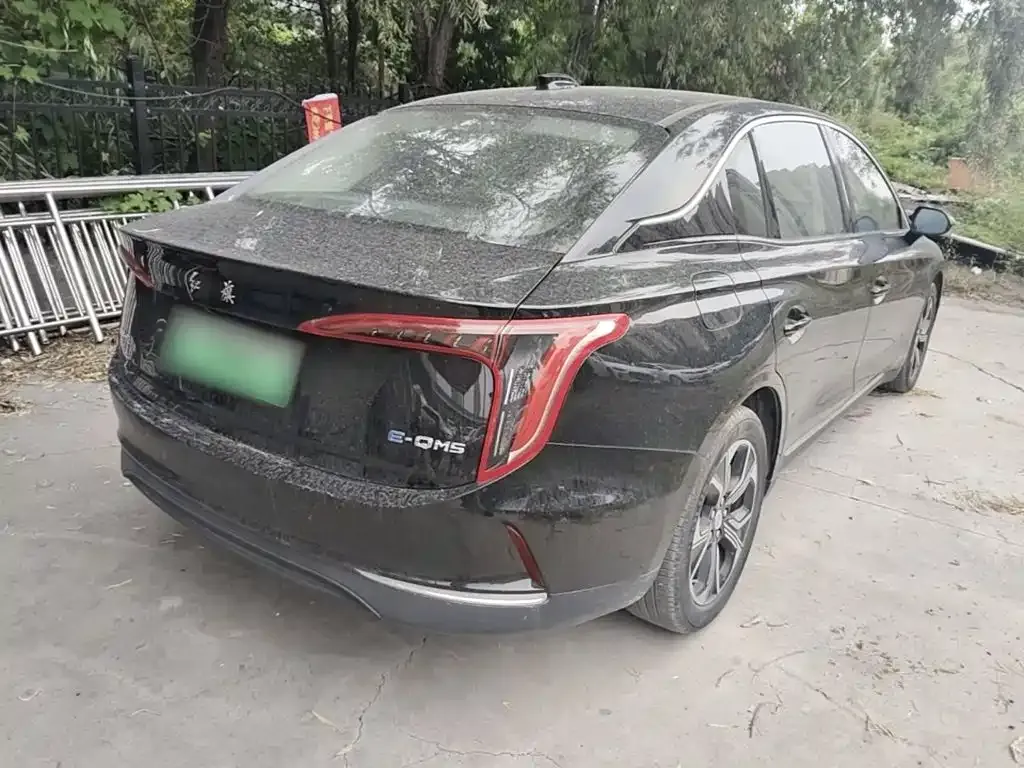 Hongqi E-QM5 — фото 6