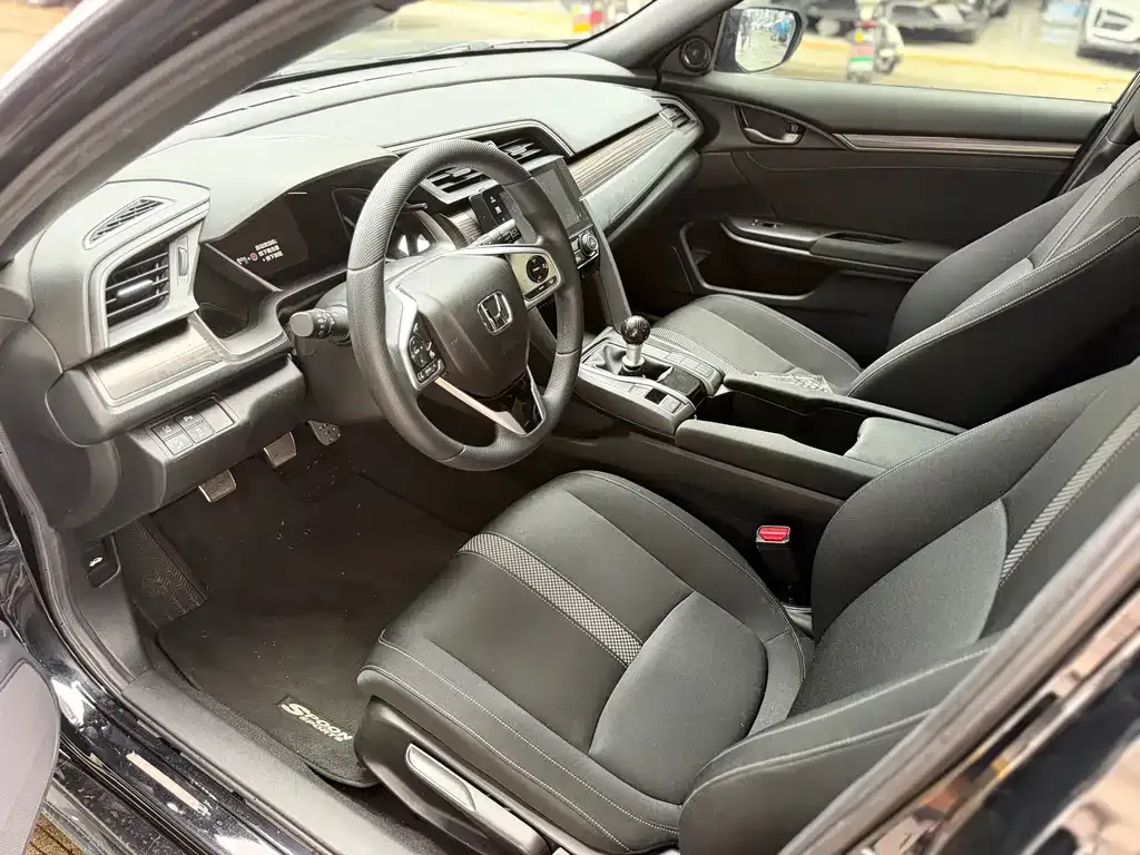 Honda Civic — фото 3