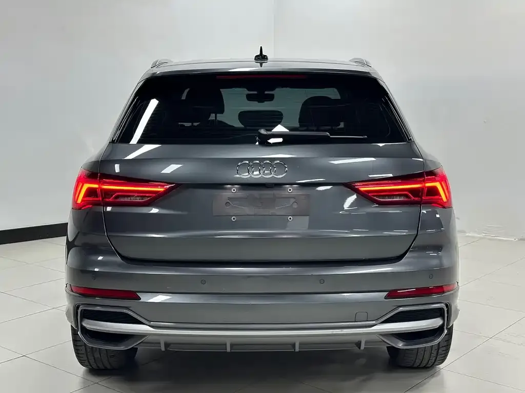 Audi Q3 — фото 8