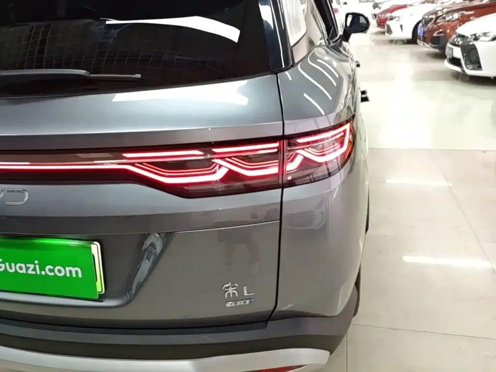 BYD L DM-i — фото 2