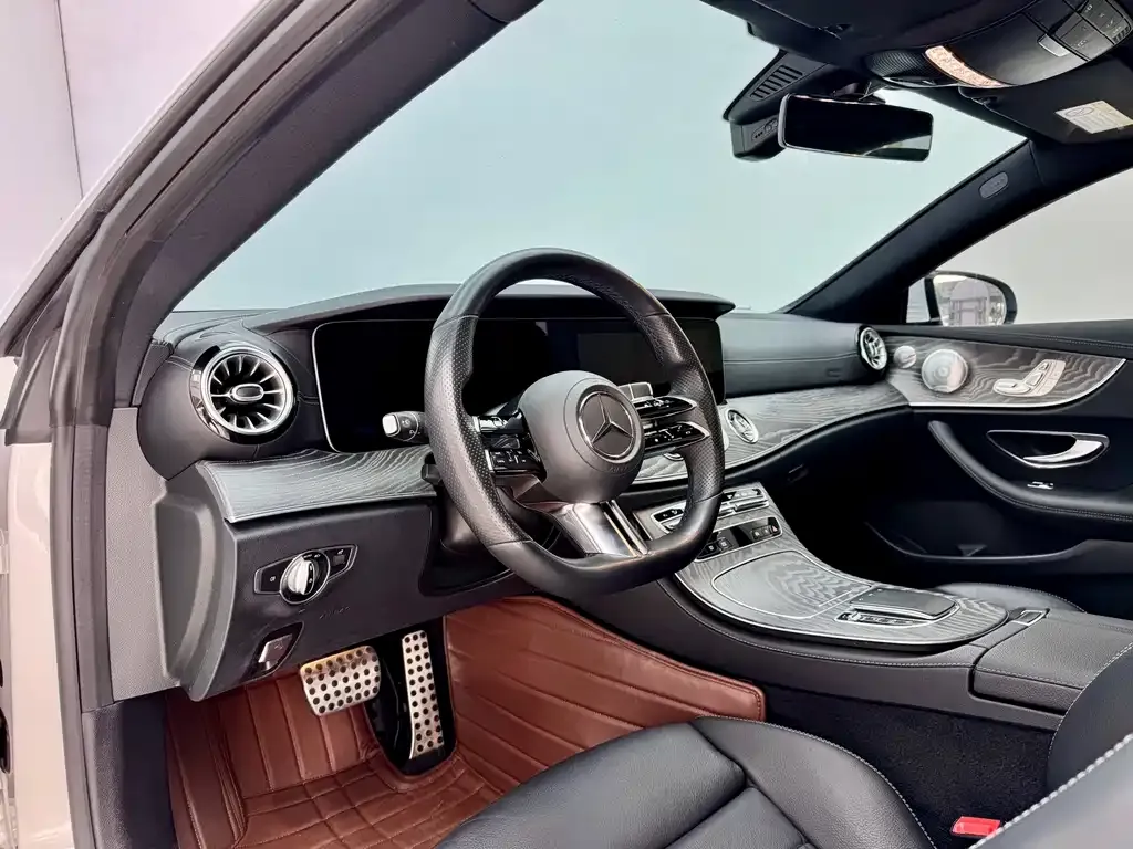 Mercedes-Benz E-Class (Import) — фото 9