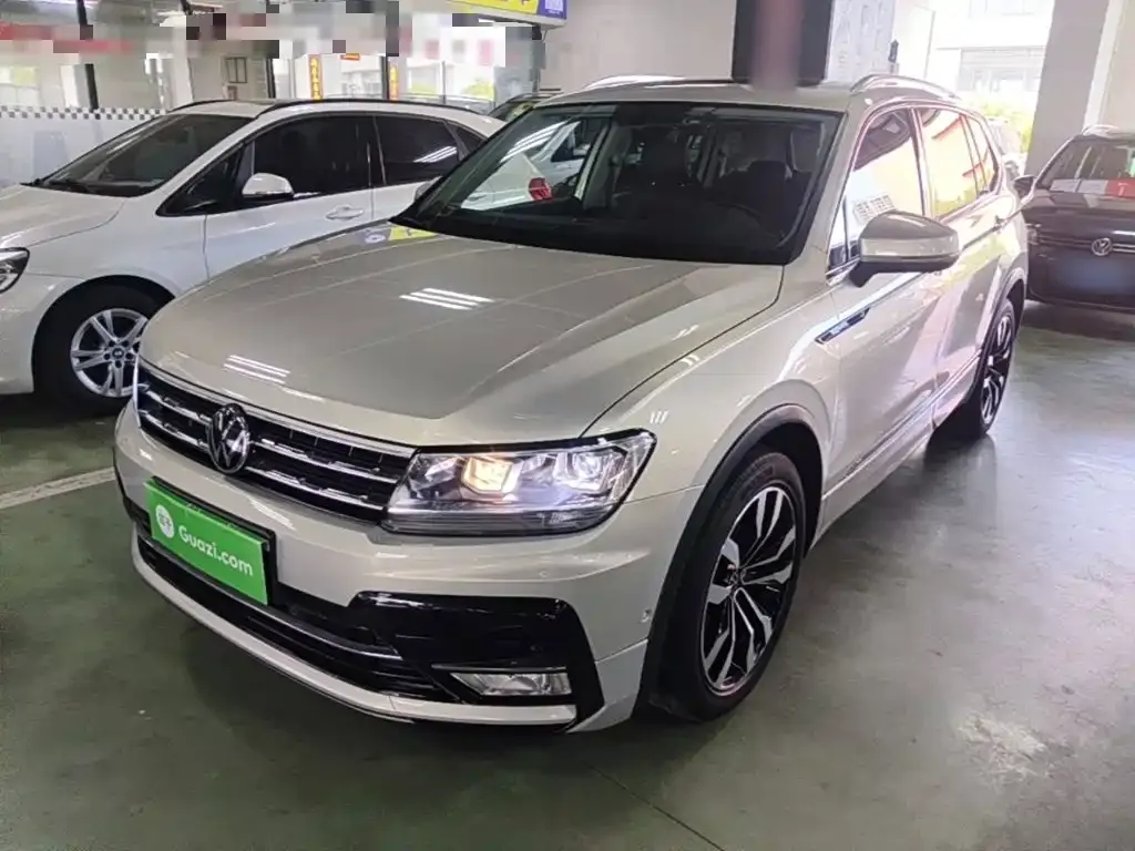 Volkswagen Tiguan L — фото 6