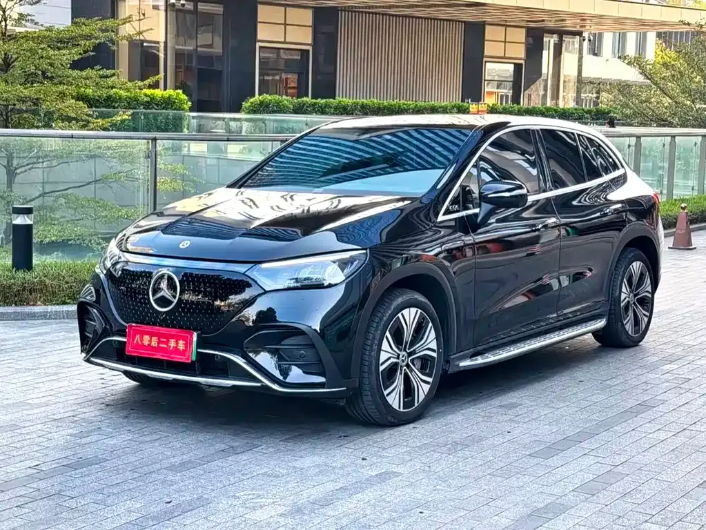 Mercedes-Benz EQE SUV — фото 2