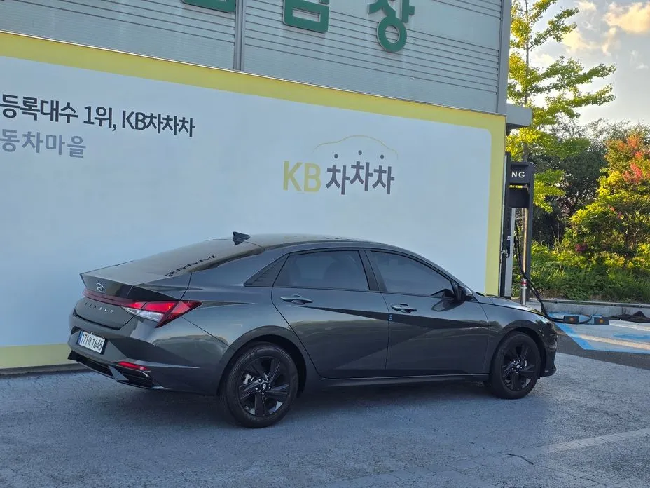 Hyundai AVANTE — фото 4