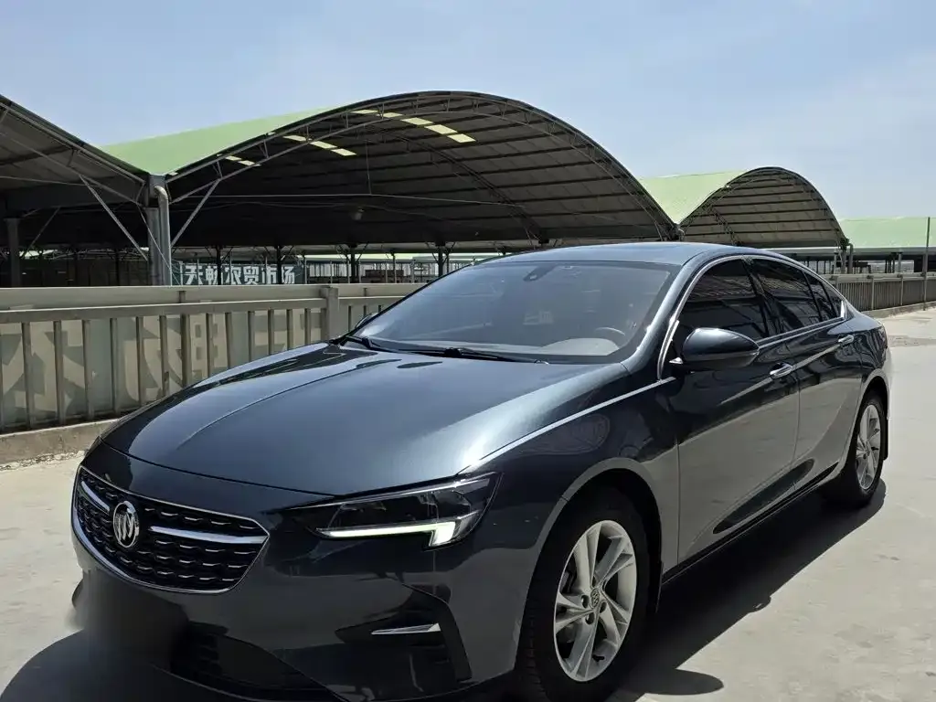 Buick Regal — фото 1
