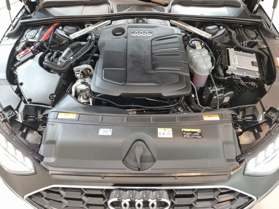 Audi A4 — фото 10